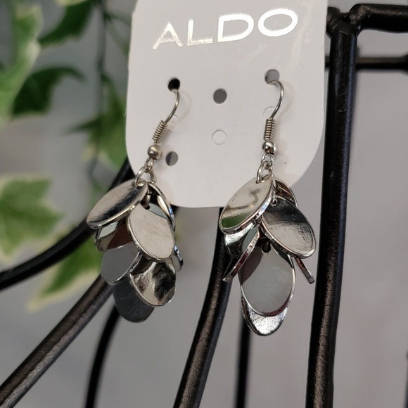 Aldo Jewelry - SALE!!💕Super Cute Aldo Cluster Earrings